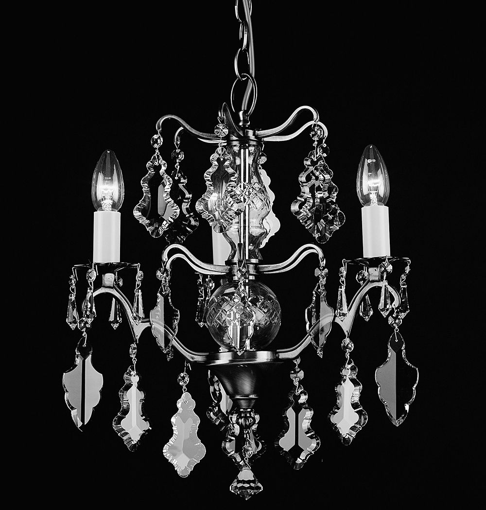 LOUVRE POL.BRASS & CRYSTAL